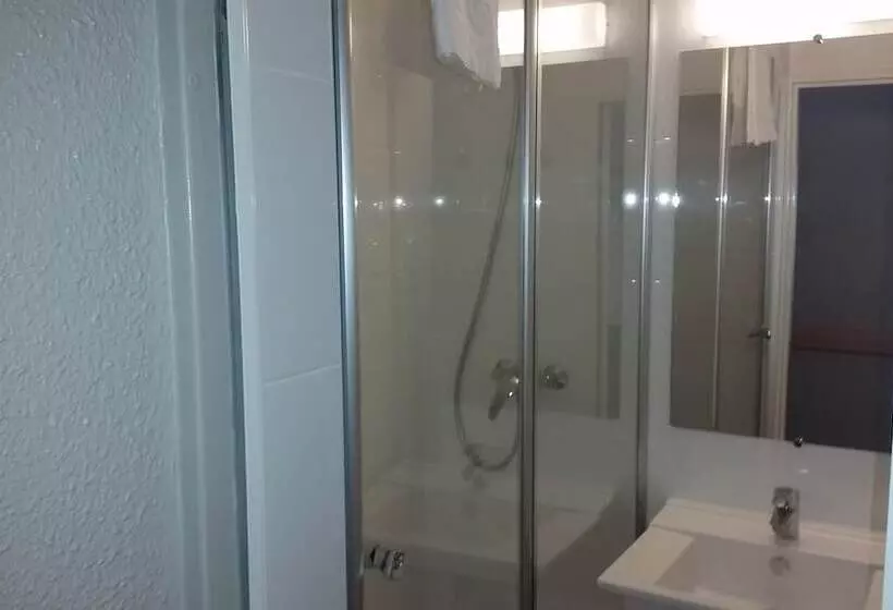 اتاق استاندارد سه نفره, Inn Design Moutiers