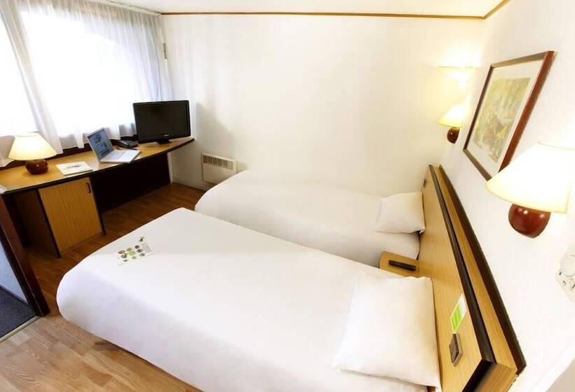 Номер Стандарт, Kyriad Direct Marseille Ouest  Martigues