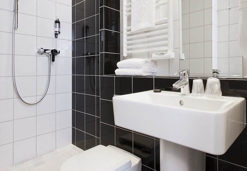 コンフォートルーム, Libertel Gare De L'est Francais