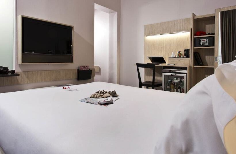 プレステージルーム, Libertel Gare De L'est Francais