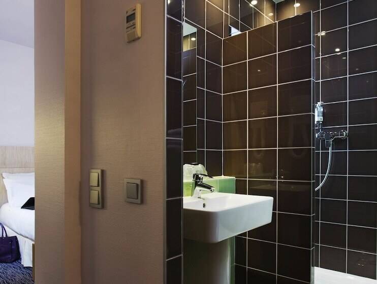 クラブルーム, Libertel Gare De L'est Francais