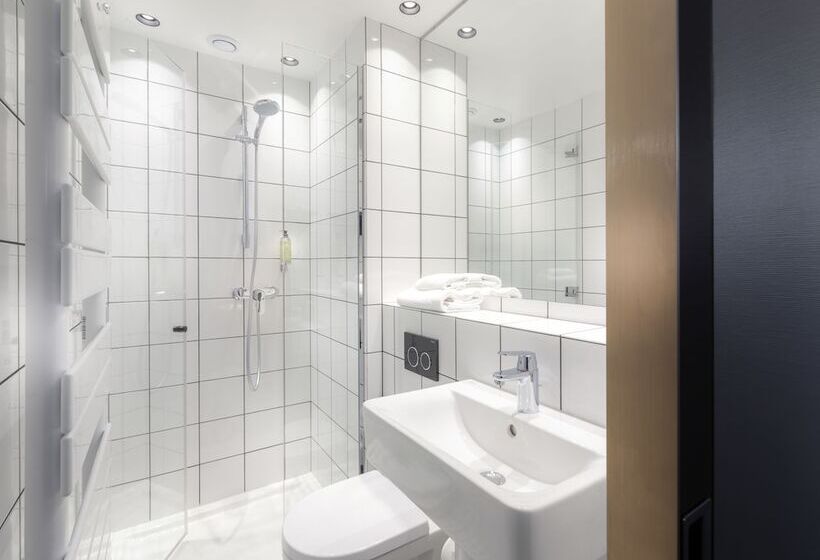 スタンダードシングルルーム, Libertel Gare De L'est Francais