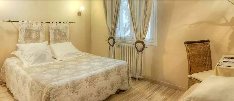 スタンダードトリプルルーム, Logis Le Printemps Hôtel Restaurant   Montélimar