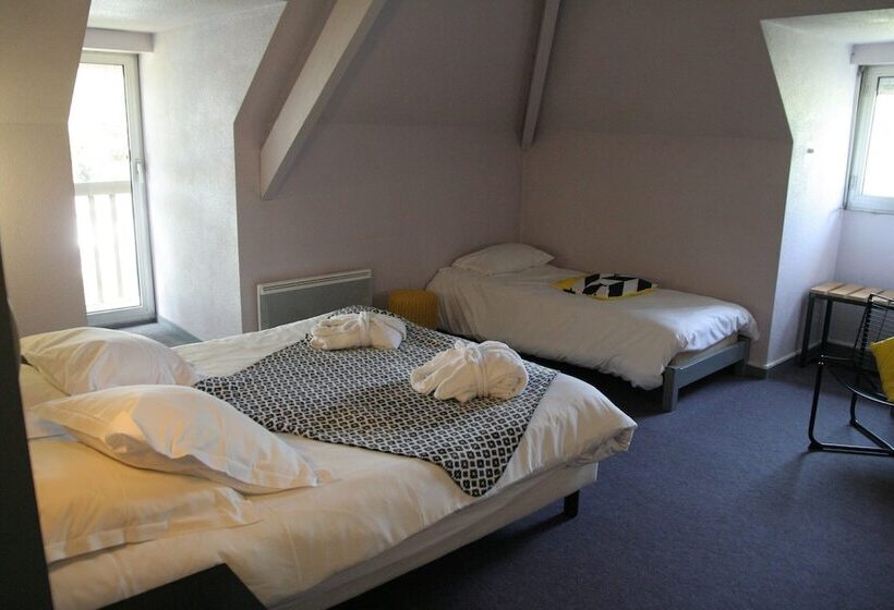 חדר קומפורט לשלושה, La Chaumière Du Bois