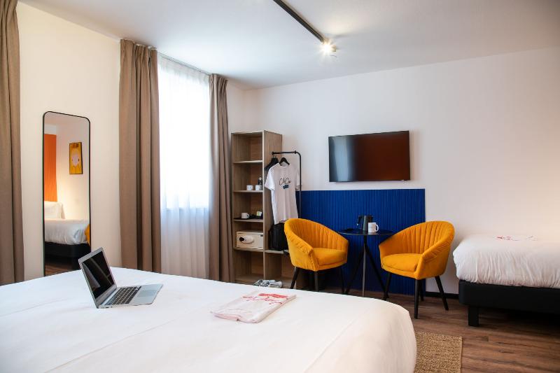 标准三人间, Clapclap Hôtel, Food & Bar