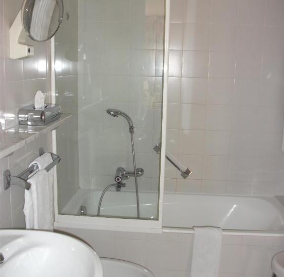 חדר סופריור נוף לגינה, Auberge De La Madone