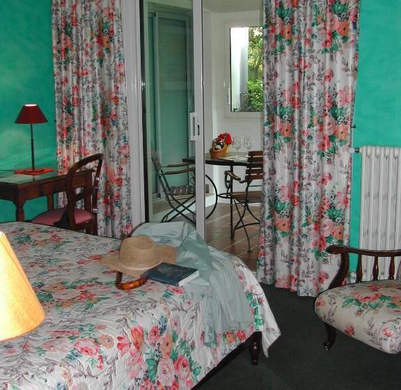 חדר סופריור נוף לגינה, Auberge De La Madone