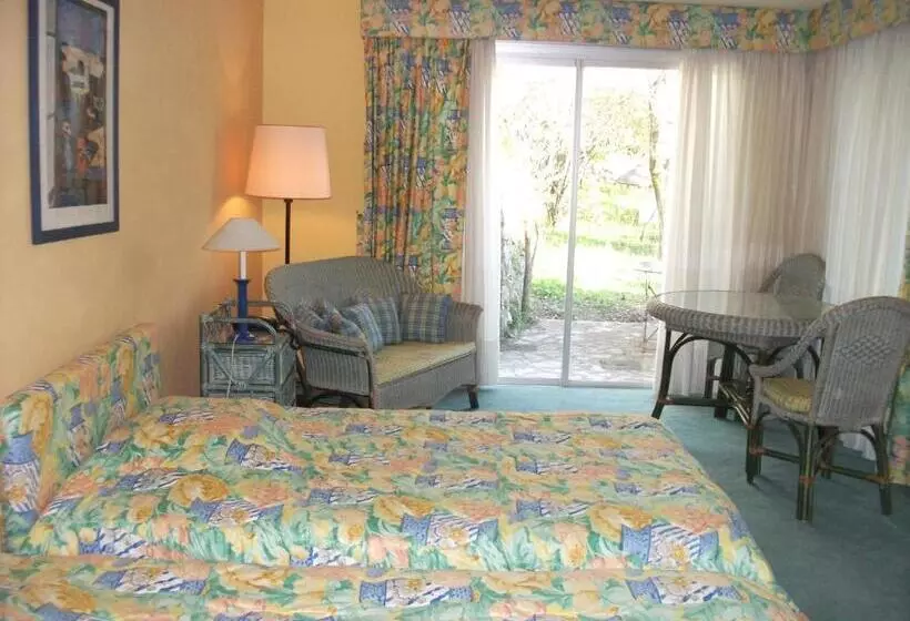اتاق استاندارد با تراس, Auberge De La Madone