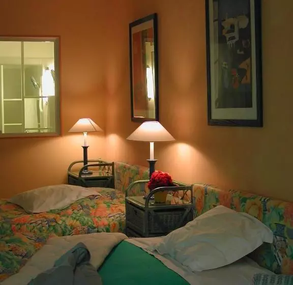 اتاق استاندارد با تراس, Auberge De La Madone