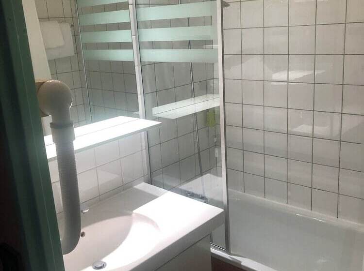 غرفة كومفورت ثلاثية, Brit Hotel Florimont