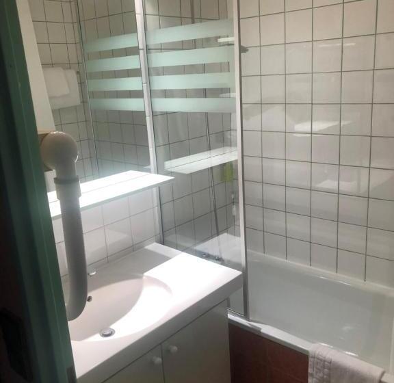 Трехместный Номер Комфорт, Brit Hotel Florimont