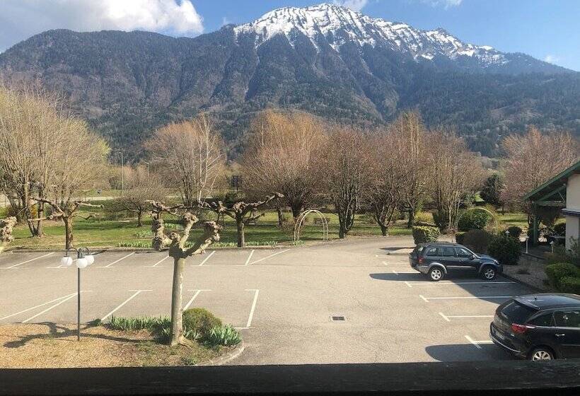 Трехместный Номер Комфорт, Brit Hotel Florimont