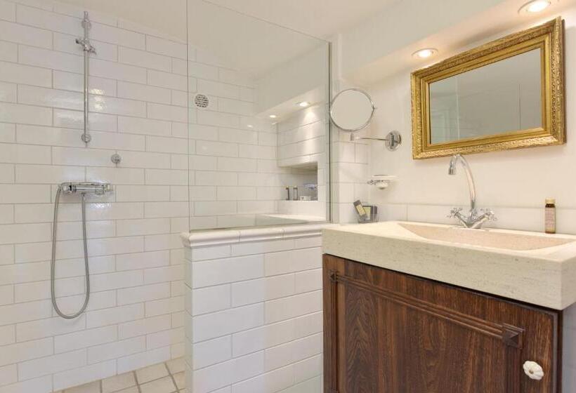 סוויטת ג'וניור, Château Le Cagnard