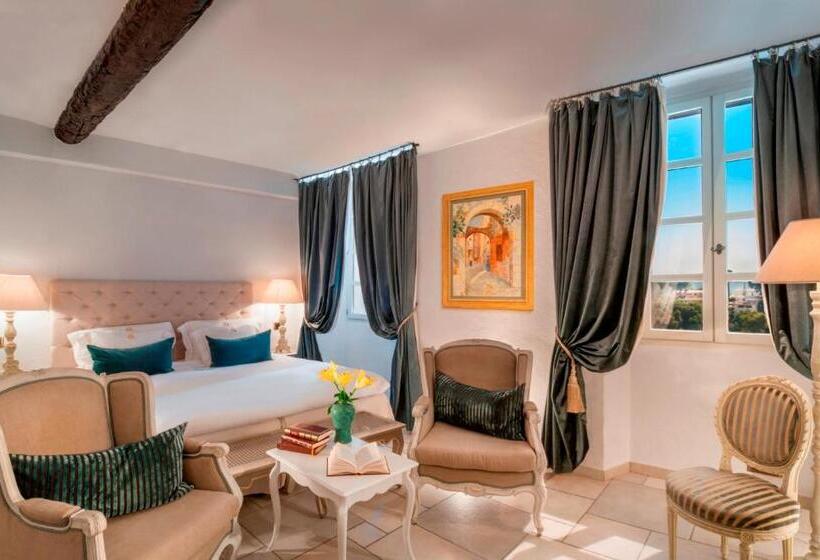 חדר דלוקס, Château Le Cagnard