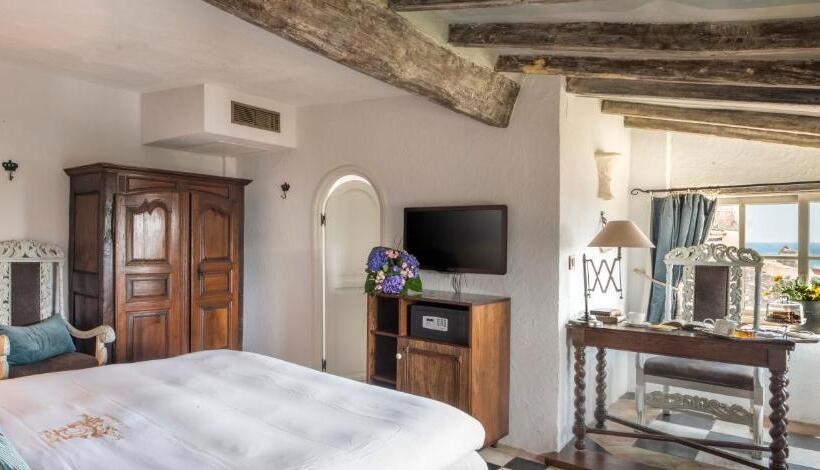 חדר דלוקס, Château Le Cagnard