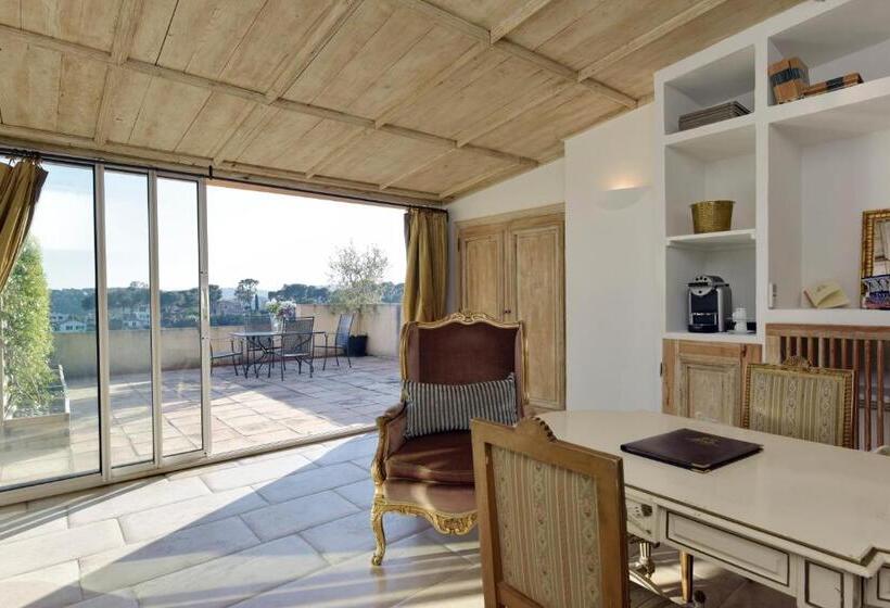 סוויטה יוקרתית, Château Le Cagnard