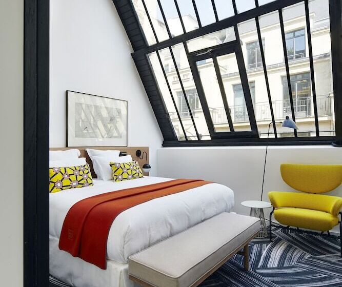 اتاق لوکس, Du Ministere