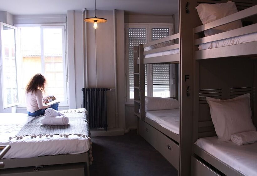 家庭间, Ho36 Hostel