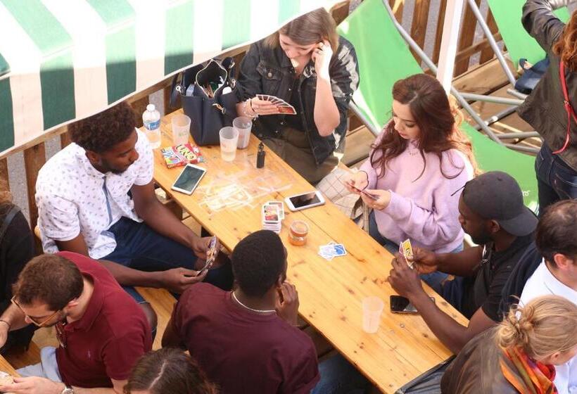 带共用卧室公用房间的床, Ho36 Hostel