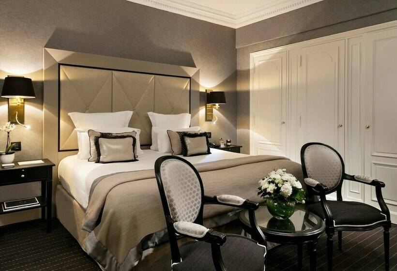 اتاق لوکس با چشم‌انداز شهر, Hôtel Barrière Le Majestic Cannes