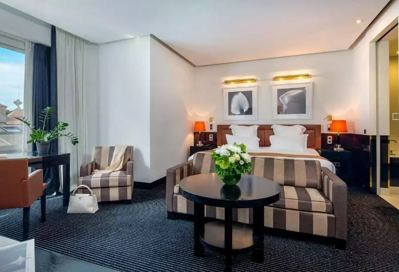 ジュニアスイート, Hôtel Barrière Le Majestic Cannes