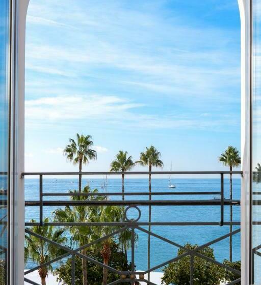 סוויטת ג'וניור צדדית נוף לים, Hôtel Barrière Le Majestic Cannes
