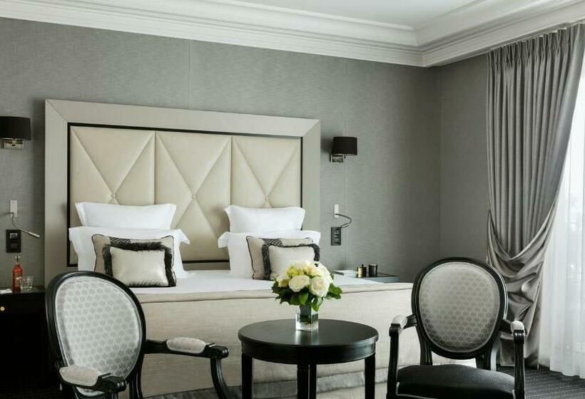 סוויטת סופריור, Hôtel Barrière Le Majestic Cannes