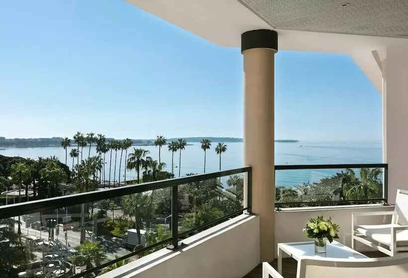 プレステージ ジュニアスイート オーシャンビュー, Hôtel Barrière Le Majestic Cannes