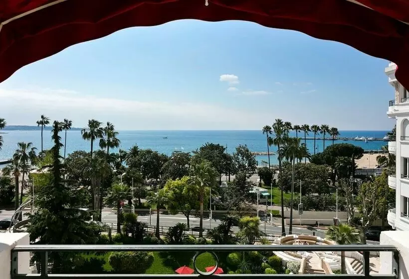 プレステージ ジュニアスイート オーシャンビュー, Hôtel Barrière Le Majestic Cannes