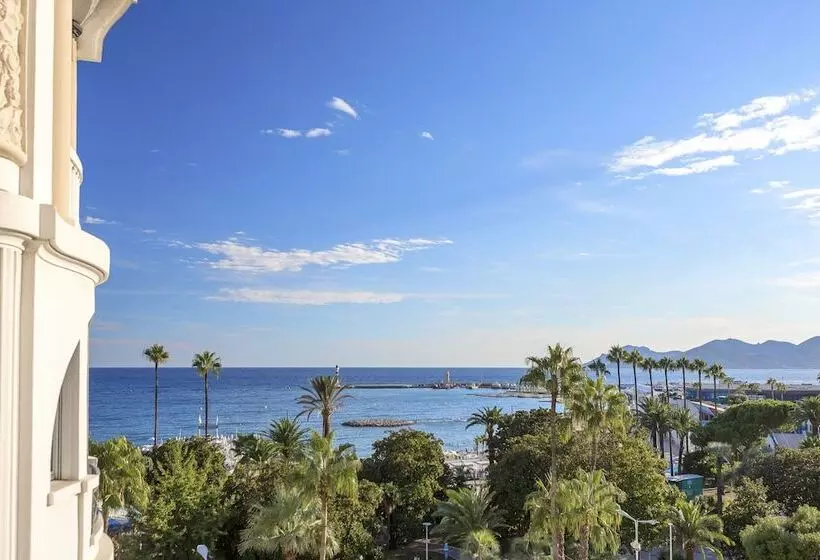 オーシャンビューデラックススイート, Hôtel Barrière Le Majestic Cannes