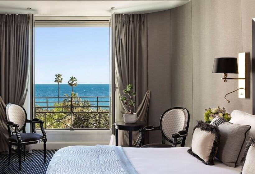 סוויטת דלוקס נוף לים, Hôtel Barrière Le Majestic Cannes