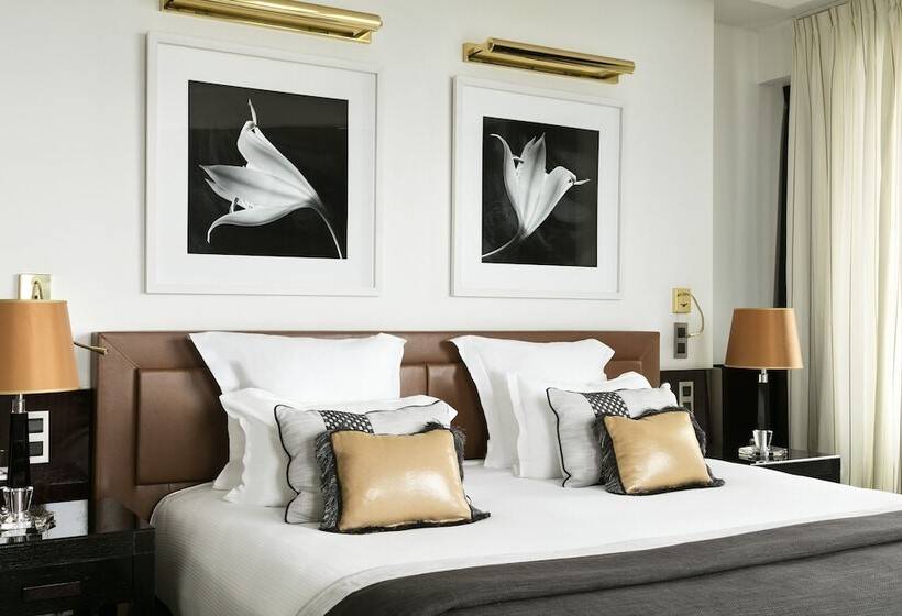 סוויטת ג'וניור צדדית נוף לים, Hôtel Barrière Le Majestic Cannes