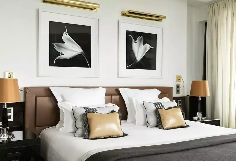 サイドシービュージュニアスイート, Hôtel Barrière Le Majestic Cannes