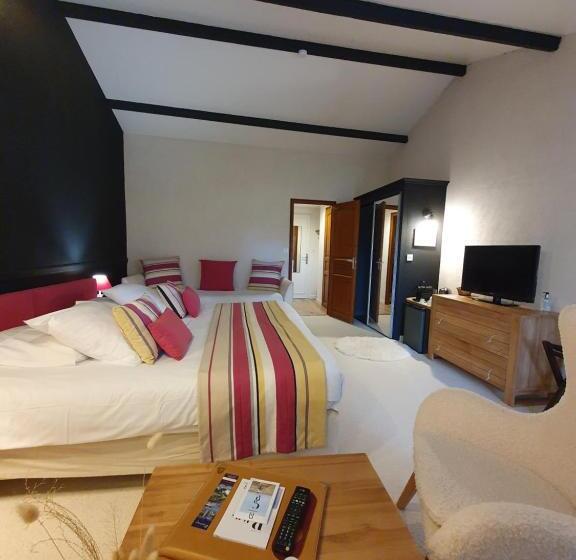 חדר דלוקס לשלושה, Hôtel Les Prateaux