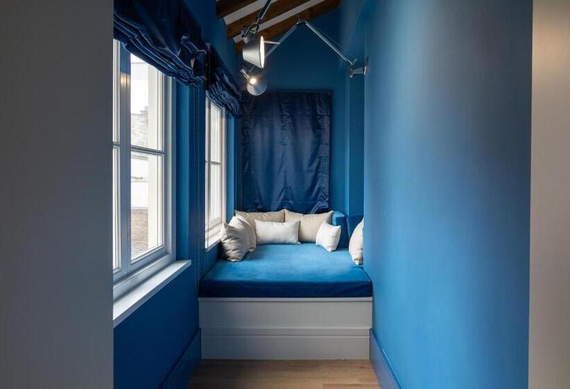 סוויטה עם טרסה, Hôtel De Cavoye