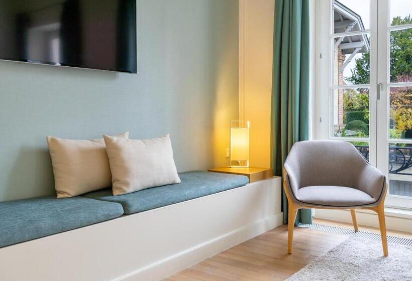 חדר סופריור, Hôtel De Cavoye