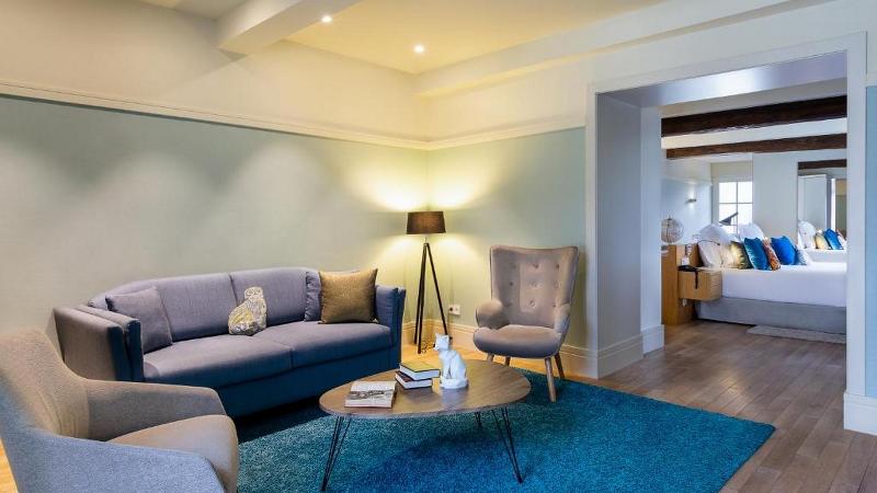 סוויטה עם טרסה, Hôtel De Cavoye