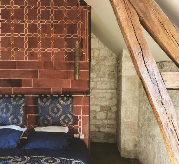 غرفة قياسية سرير كينج, L'abbaye Saint Michel