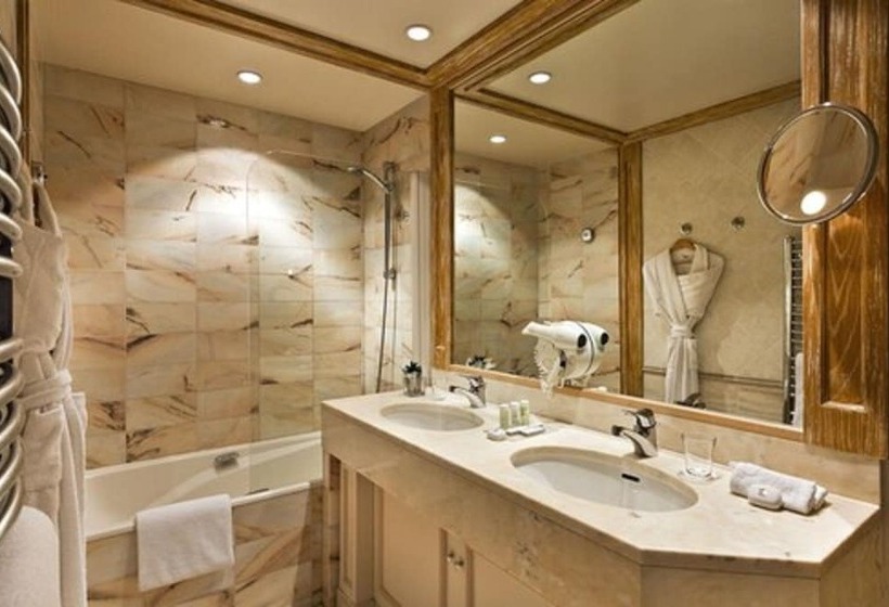 オーシャンビューデラックスルーム, Le Castel Marie Louise