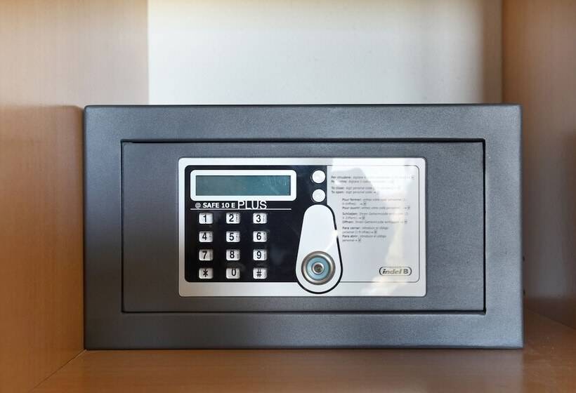 俱乐部房间, Logis Hôtel Le Rodin