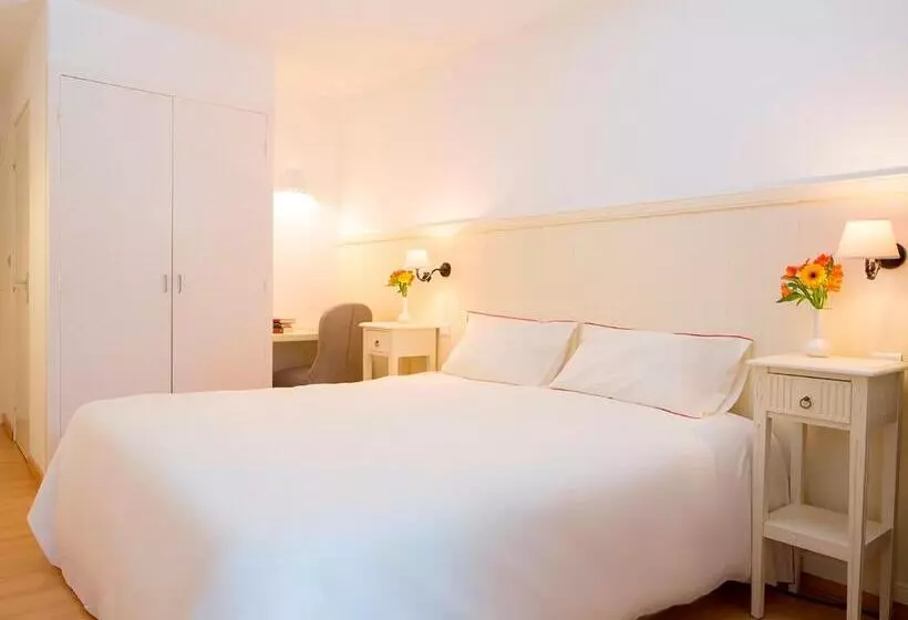 Standard Room, Le Roussillon
