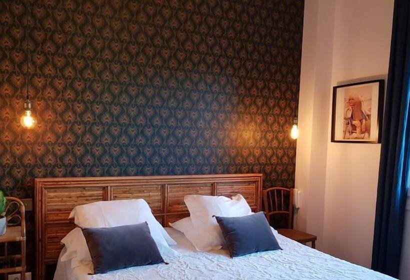 غرفة قياسية, Les Lauriers