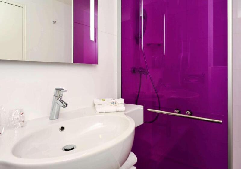 חדר קלאסי לשלושה, Mercure Paris Bercy Bibliotheque