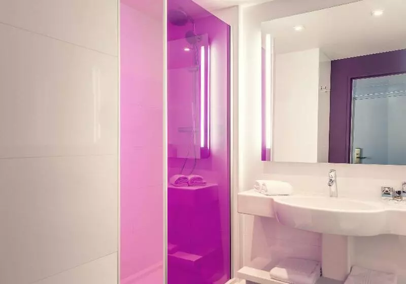 اتاق کلاسیک سه تخته, Mercure Paris Bercy Bibliotheque