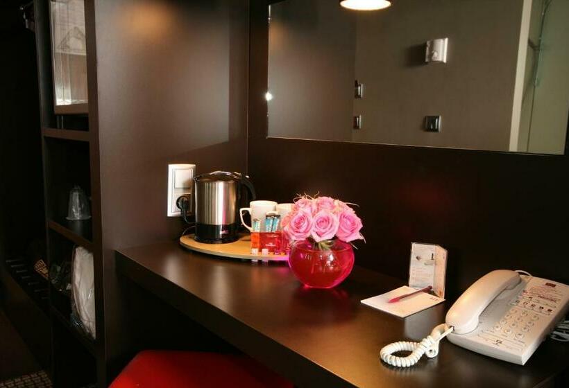 スーペリアールーム, Mercure Paris Montmartre Sacre Coeur