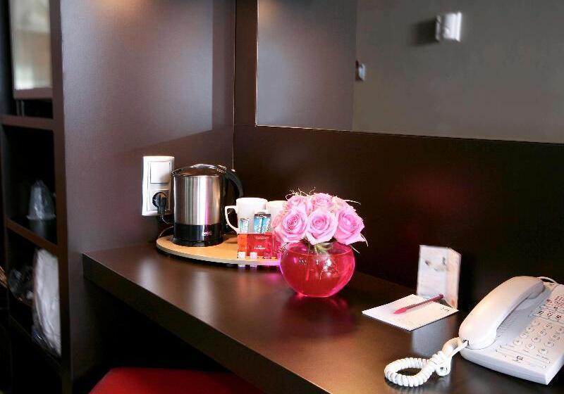 スーペリアールーム, Mercure Paris Montmartre Sacre Coeur