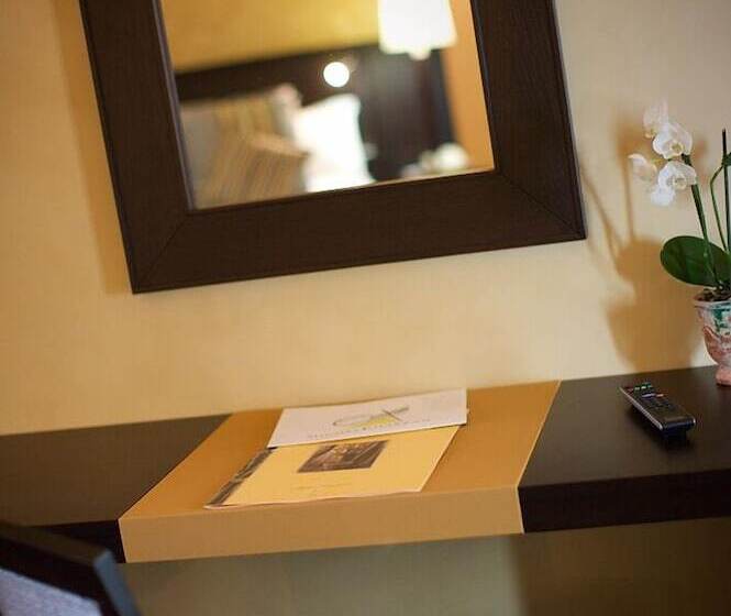 جناح جونيور, Michel Chabran   Teritoria