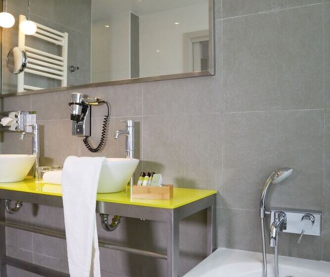 סוויטת ג'וניור נוף לים, Napoleon