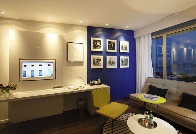 סוויטת ג'וניור נוף לים, Napoleon