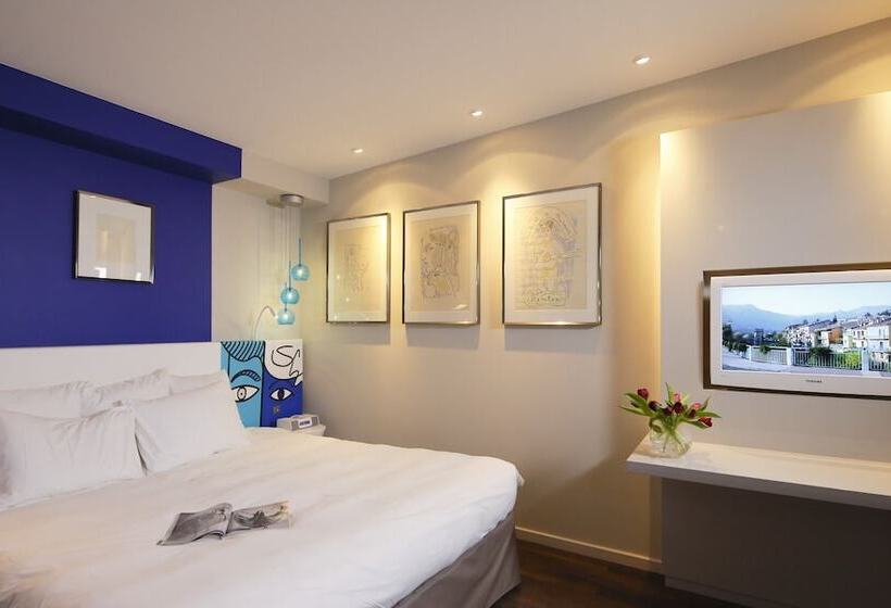 סוויטת ג'וניור נוף לים, Napoleon